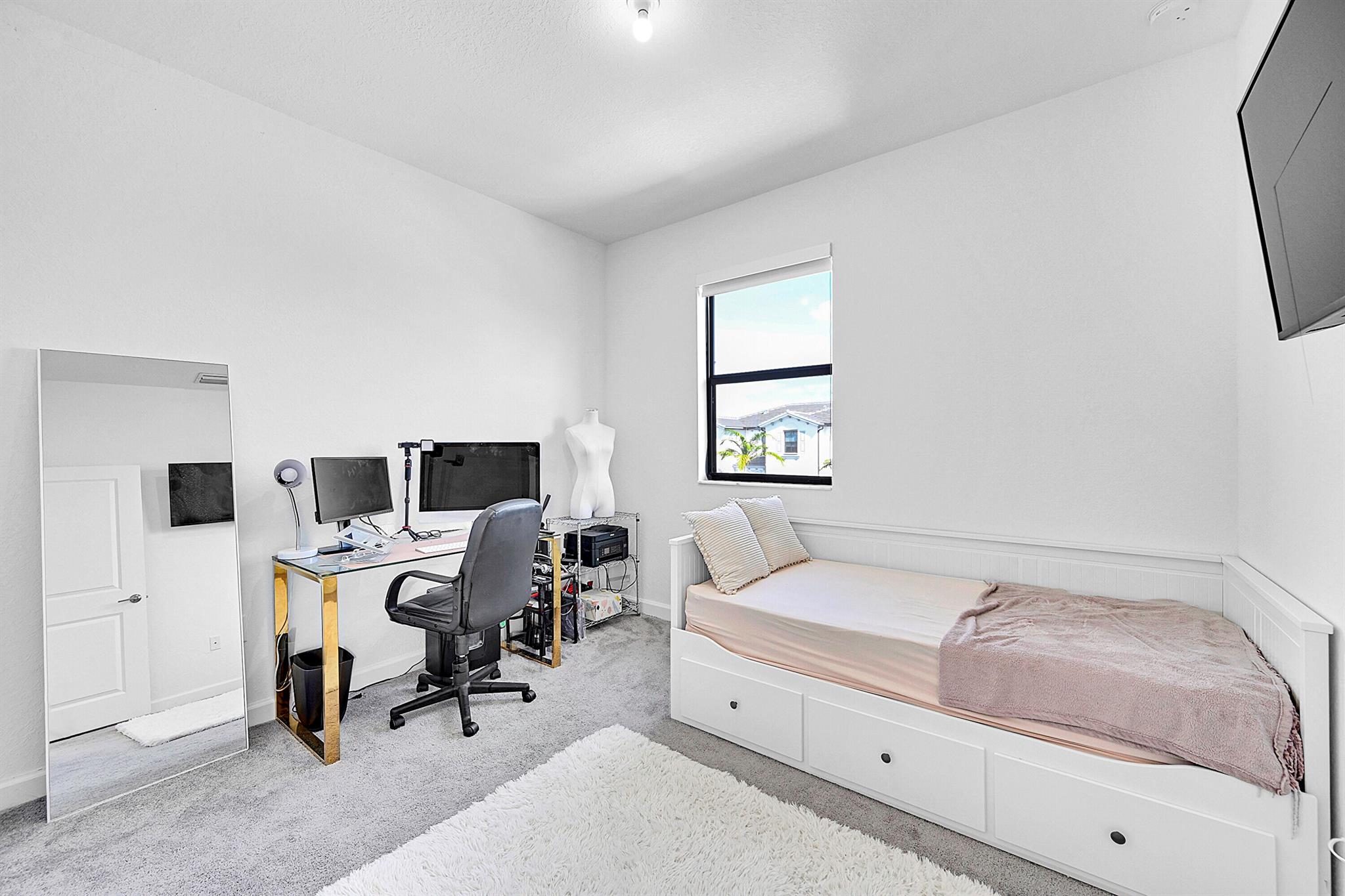 VIEWPOINT AT VISTA LAGO - Residential