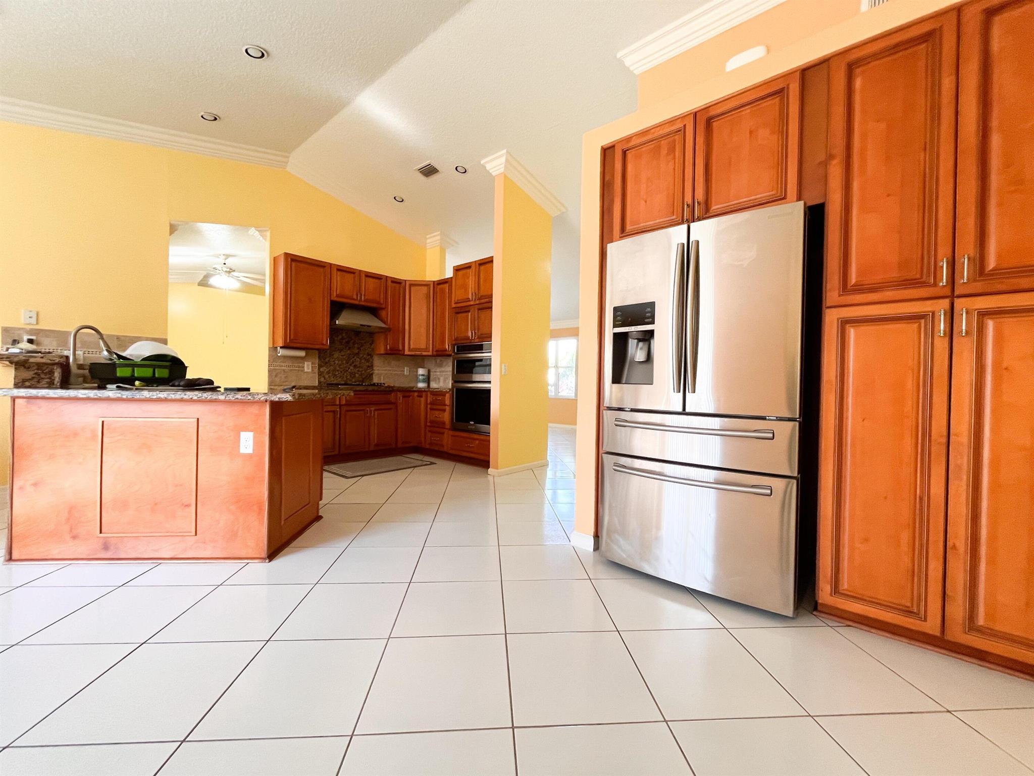 OLIVE TREE - PAR 6B - Residential Lease