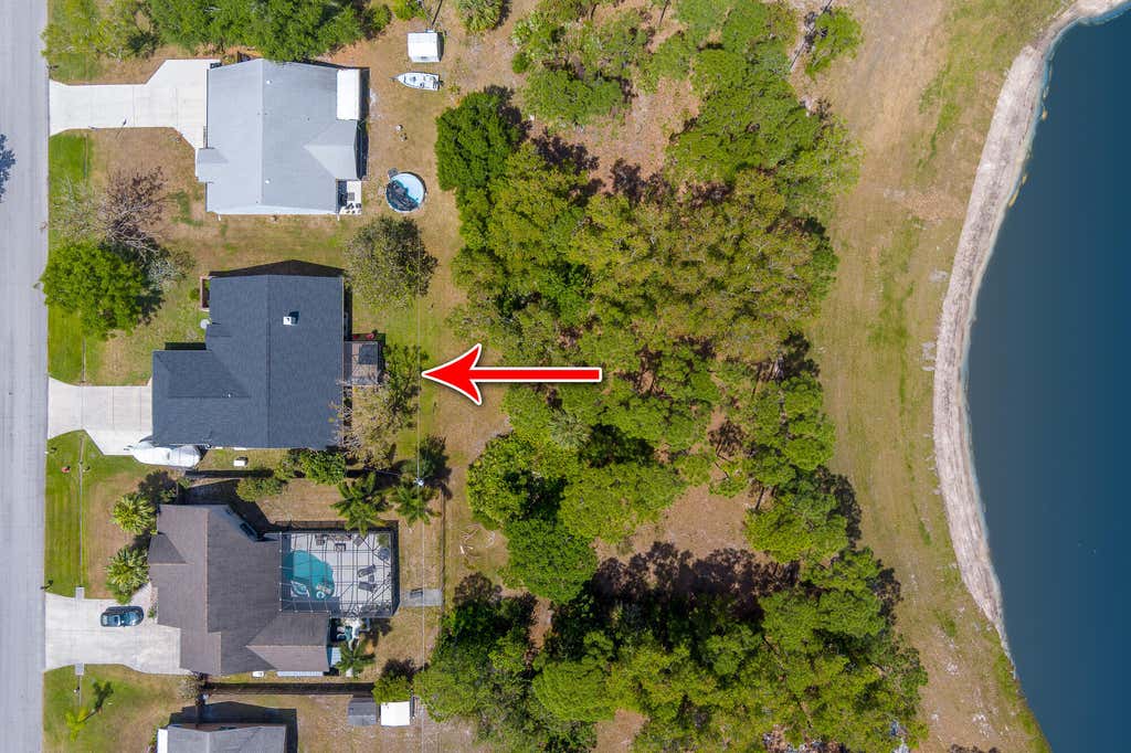 Photo of 817 SE Streamlet Avenue, Port Saint Lucie, FL 34983 (MLS # R10979168)