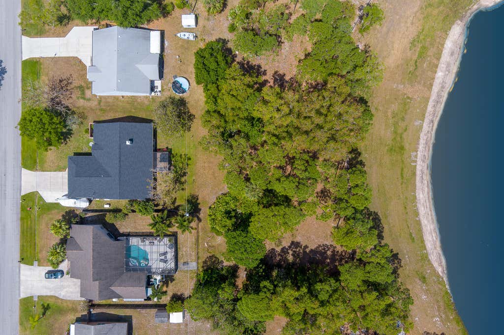 Photo of 817 SE Streamlet Avenue, Port Saint Lucie, FL 34983 (MLS # R10979168)