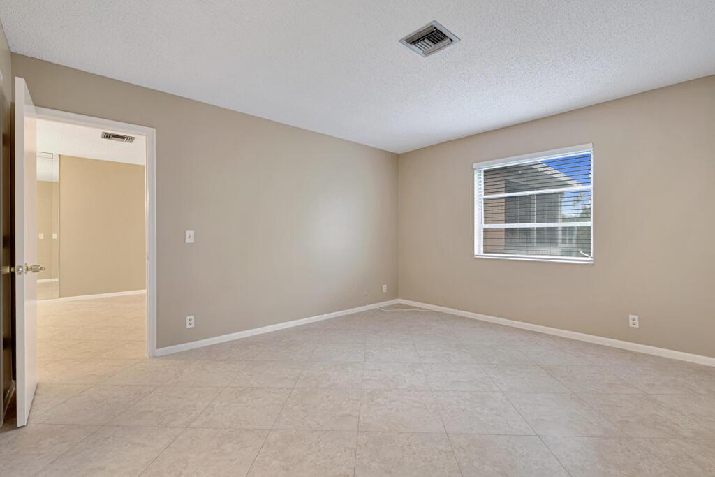 PINES OF DELRAY CONDO - Residential Lease