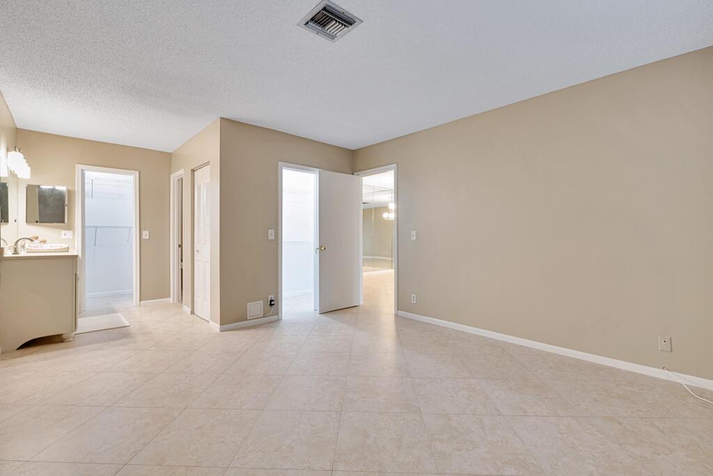 PINES OF DELRAY CONDO - Residential Lease