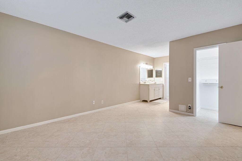 PINES OF DELRAY CONDO - Residential Lease