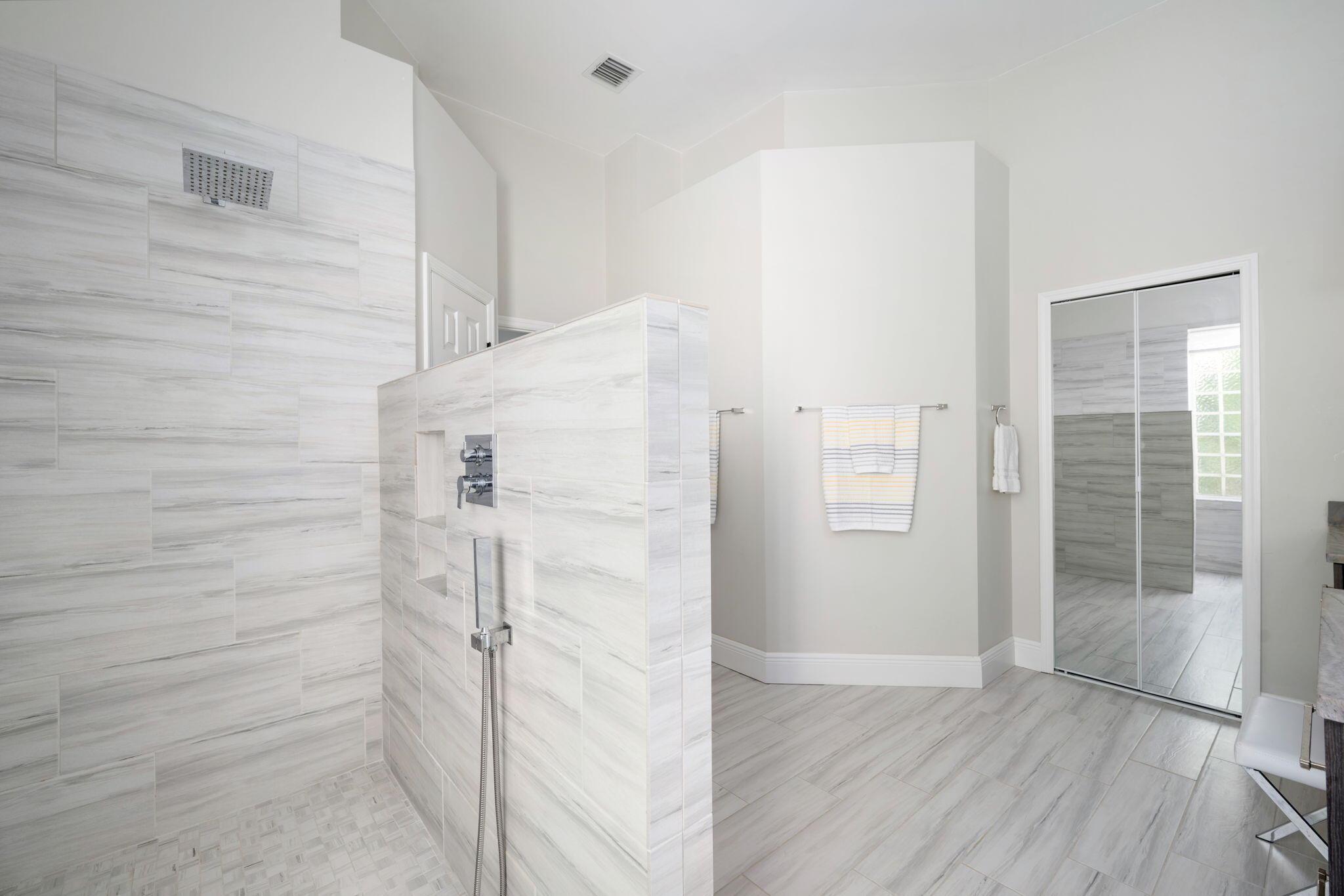 ISLAND CLUB OF VERO BEACH - Residential