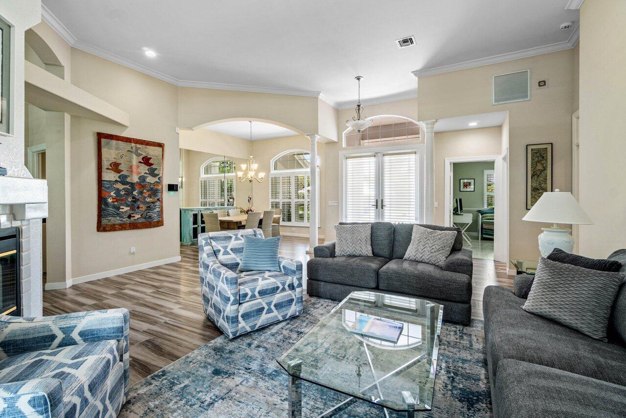 7975 SE Windjammer Way