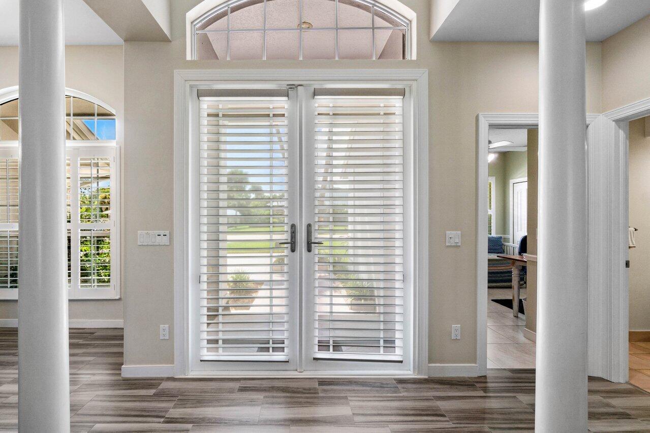 7975 SE Windjammer Way