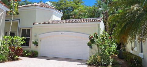 Single Family Residence in West Palm Beach FL 7670 Jasmine Court Ct.jpg