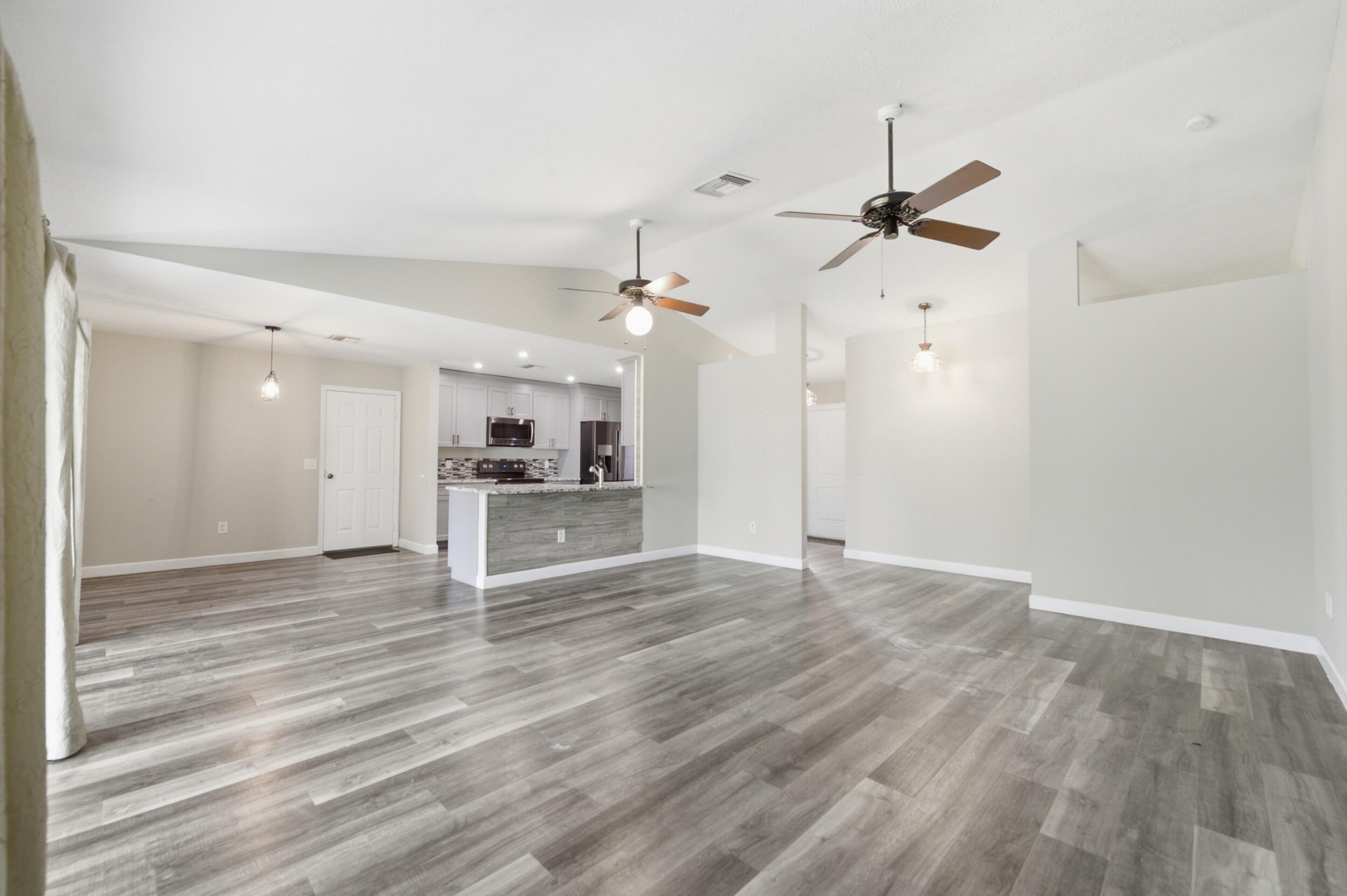 PORT ST LUCIE SECTION 18 - Residential