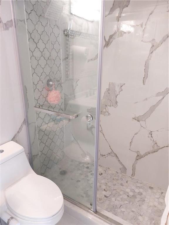 LAKE EMERALD CONDOMINIUM NO - Residential