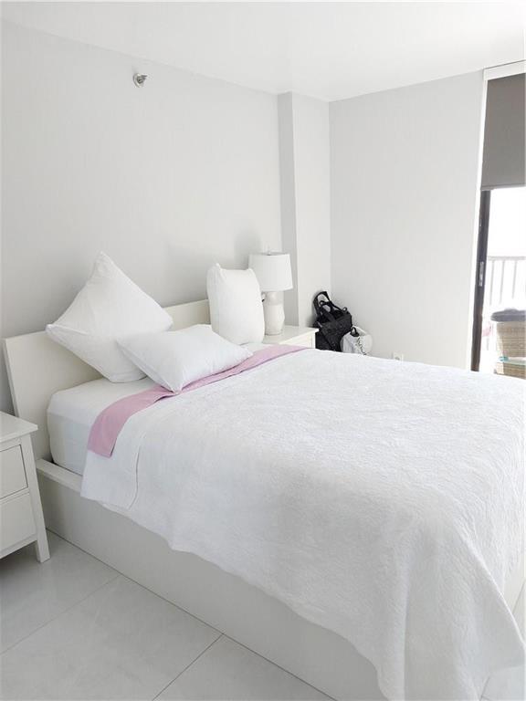 LAKE EMERALD CONDOMINIUM NO - Residential