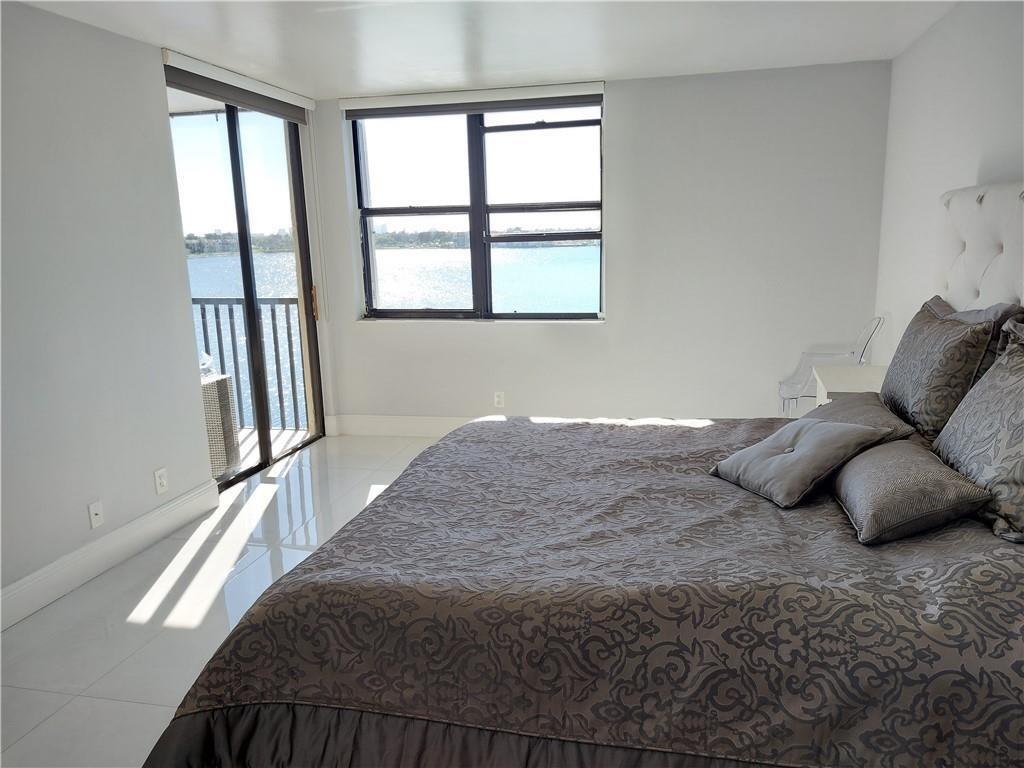 LAKE EMERALD CONDOMINIUM NO - Residential