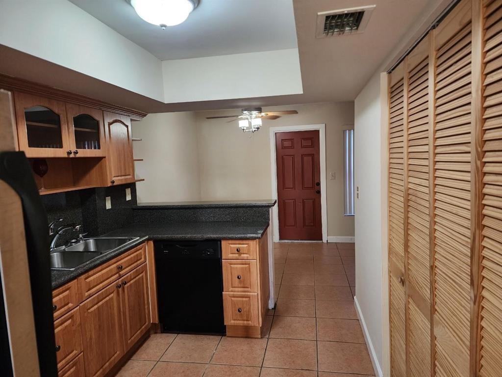 The Colonies Condo - Residential Lease
