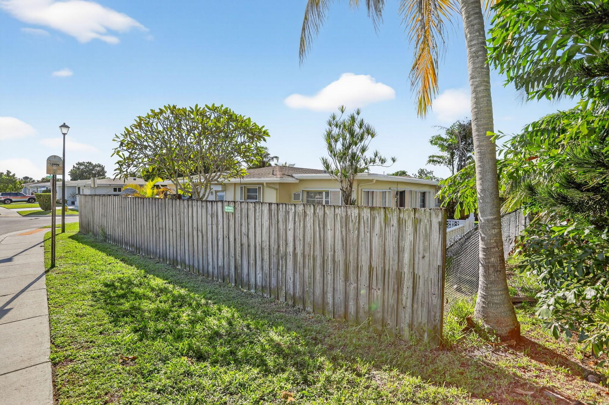 PARADISE GARDENS SEC 1 - Residential