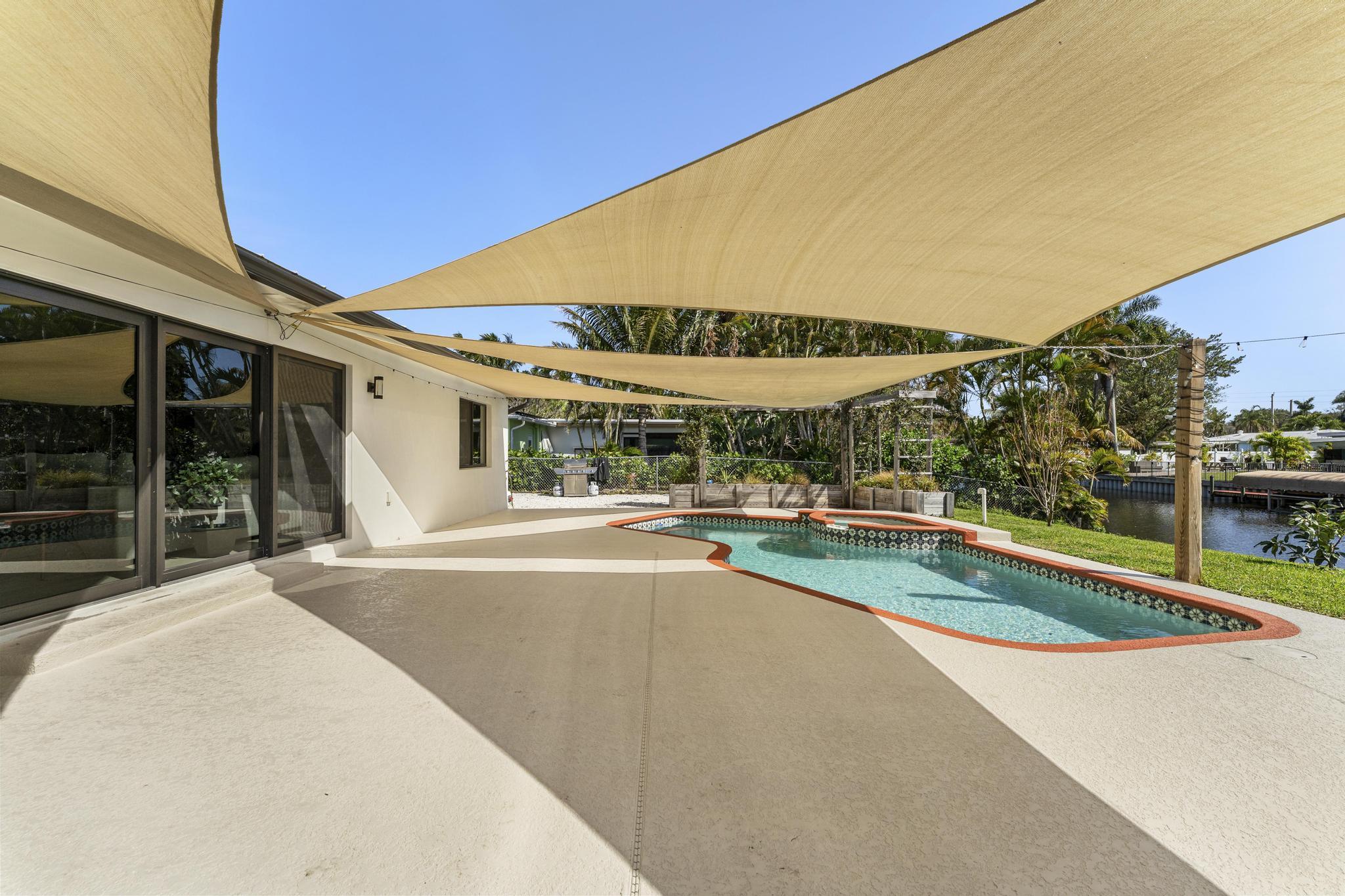 LAKE CLARKE NORTH - Residential