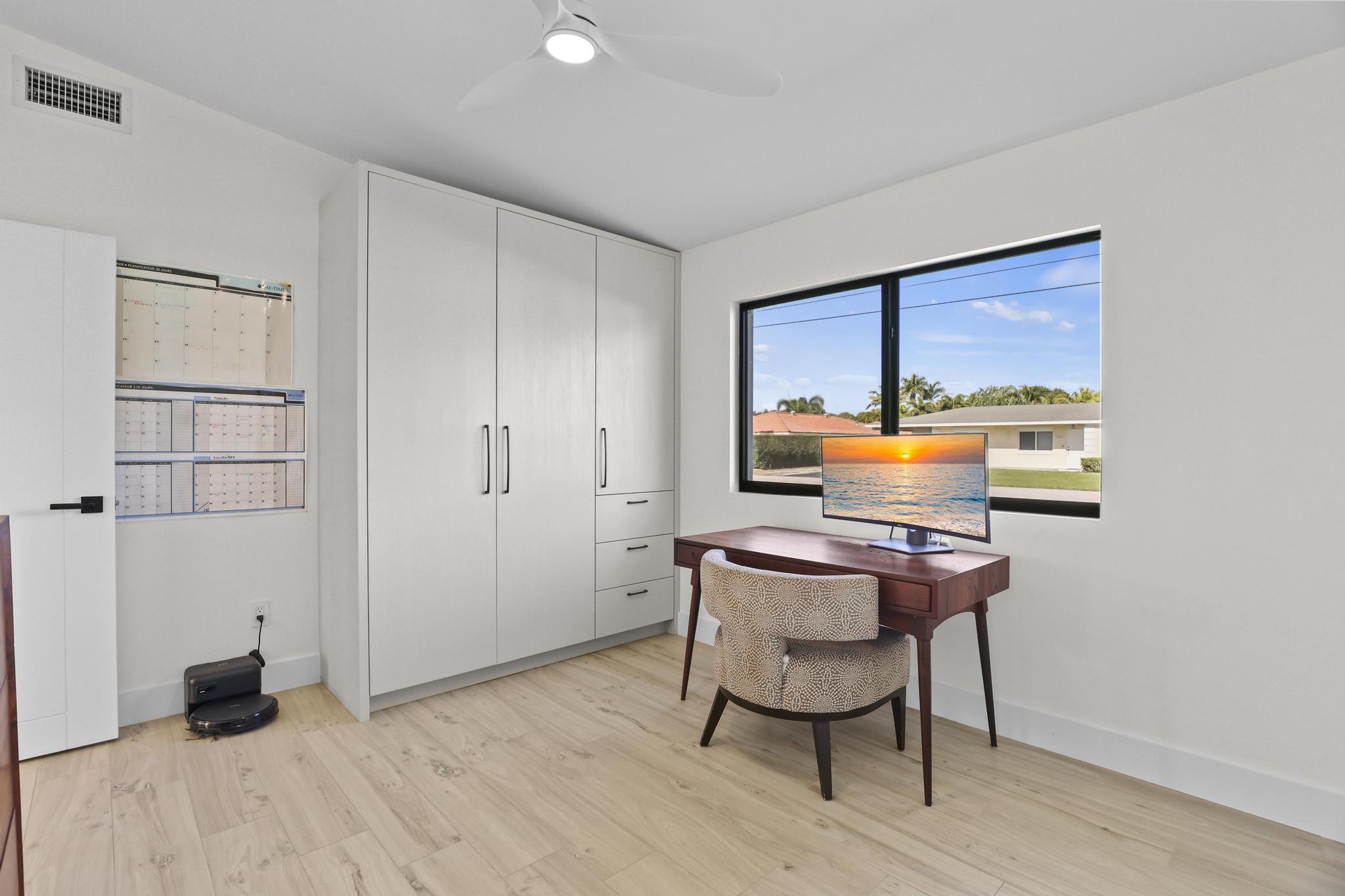 LAKE CLARKE NORTH - Residential