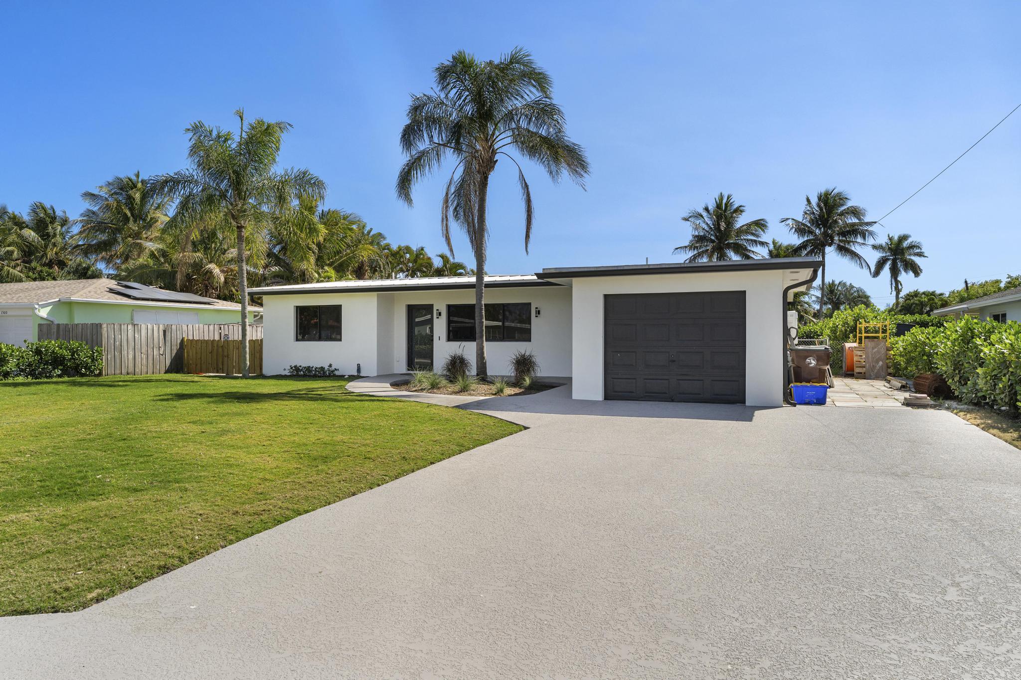 LAKE CLARKE NORTH - Residential