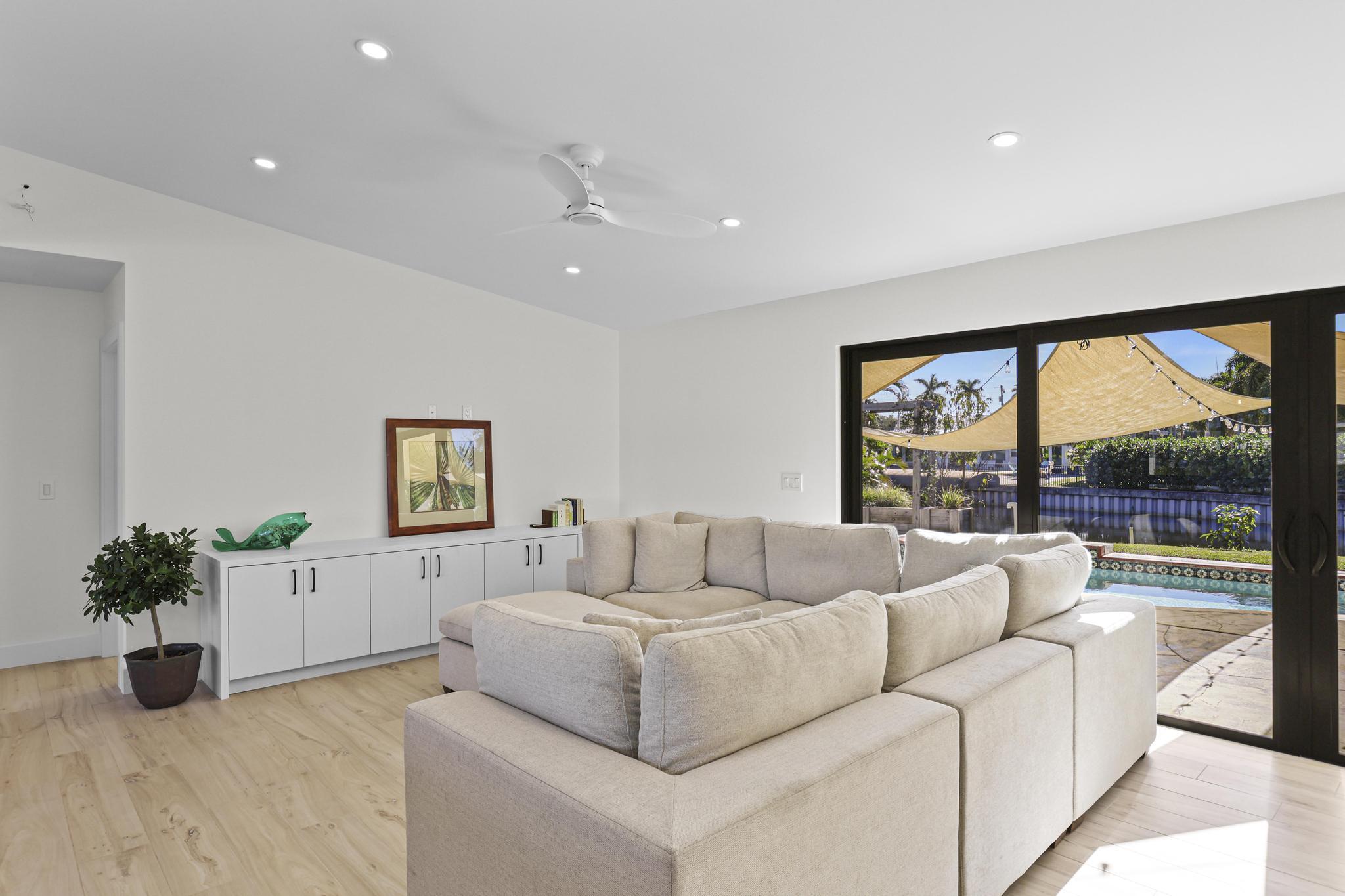 LAKE CLARKE NORTH - Residential