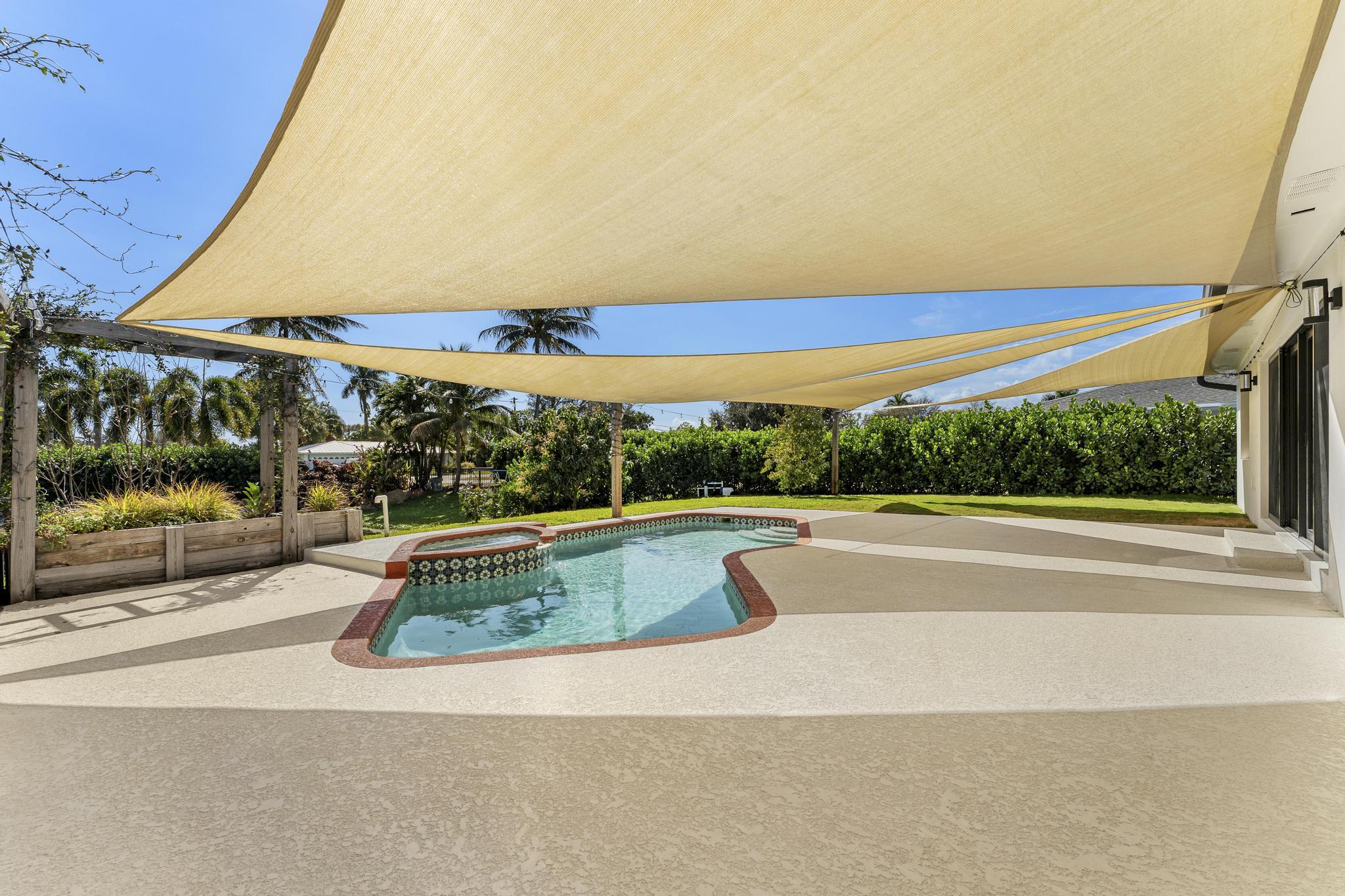 LAKE CLARKE NORTH - Residential