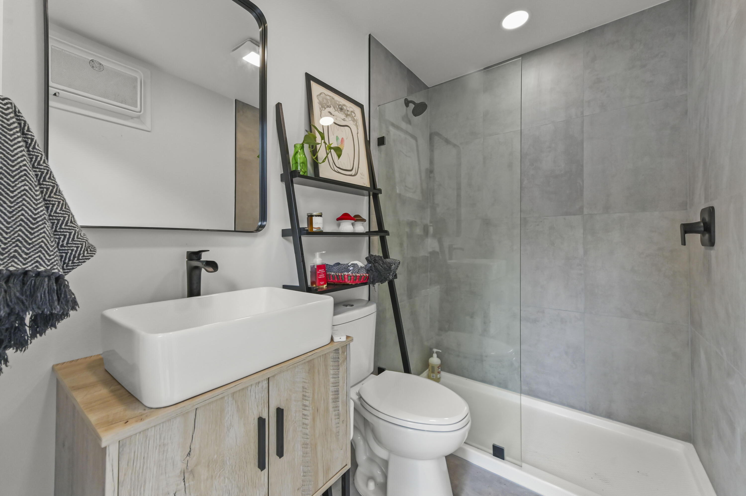 FOX TRAIL - Residential