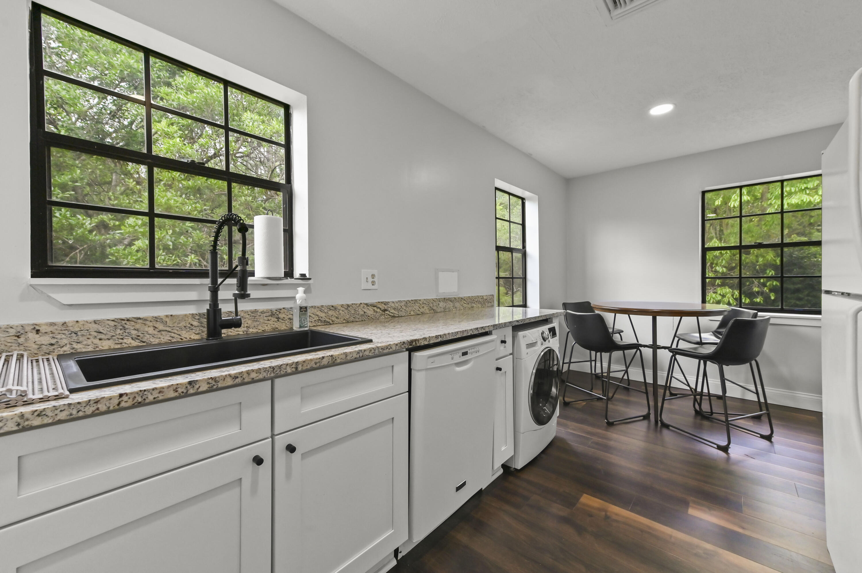 FOX TRAIL - Residential