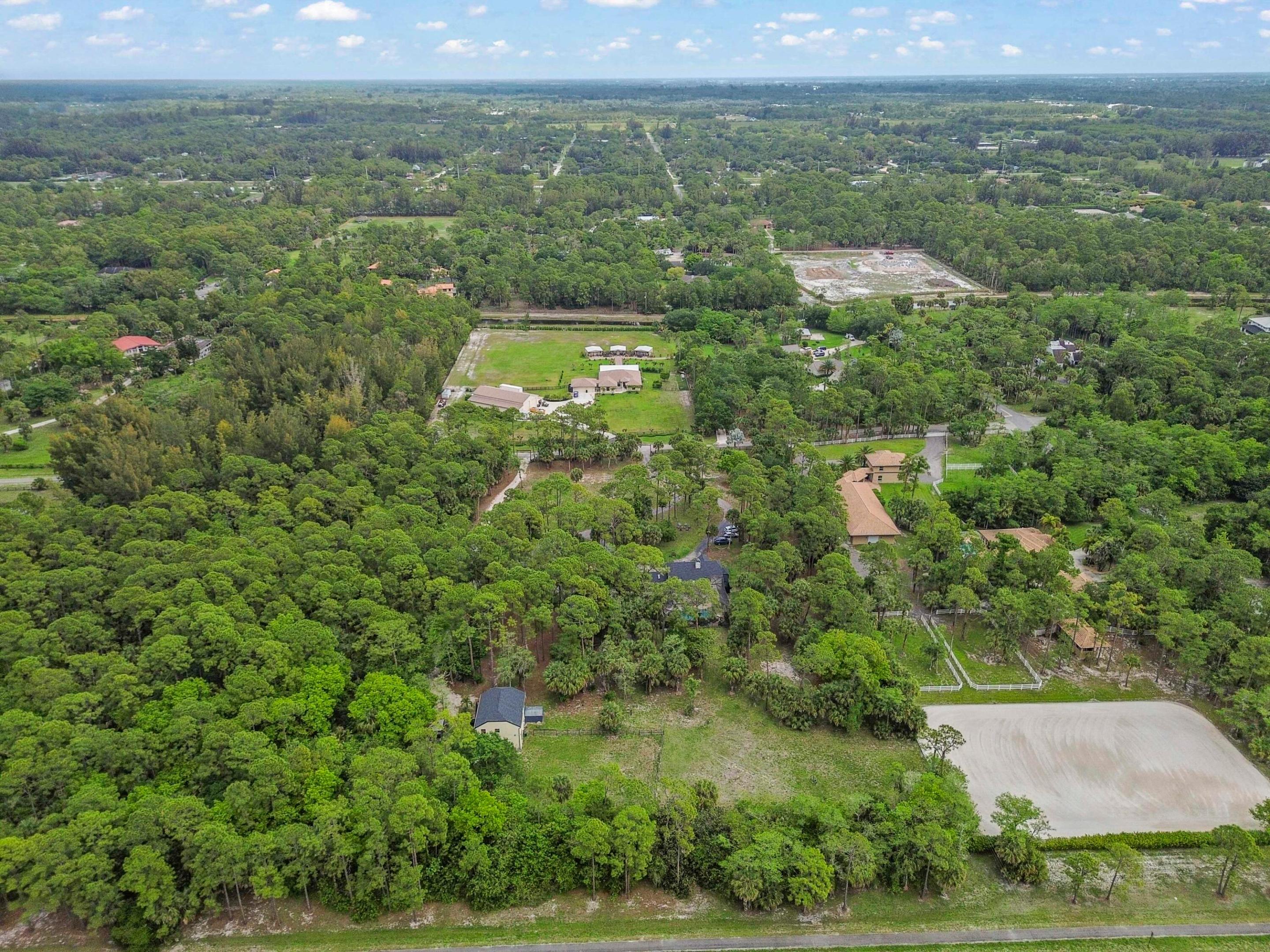 FOX TRAIL - Residential