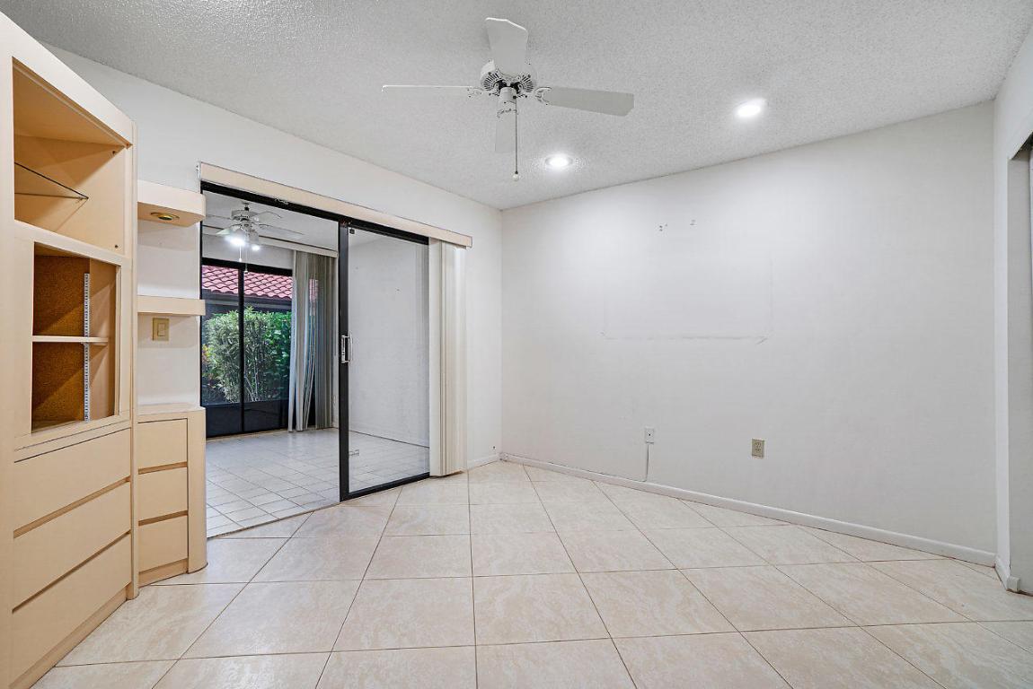 HUNTINGTON POINTE - Residential