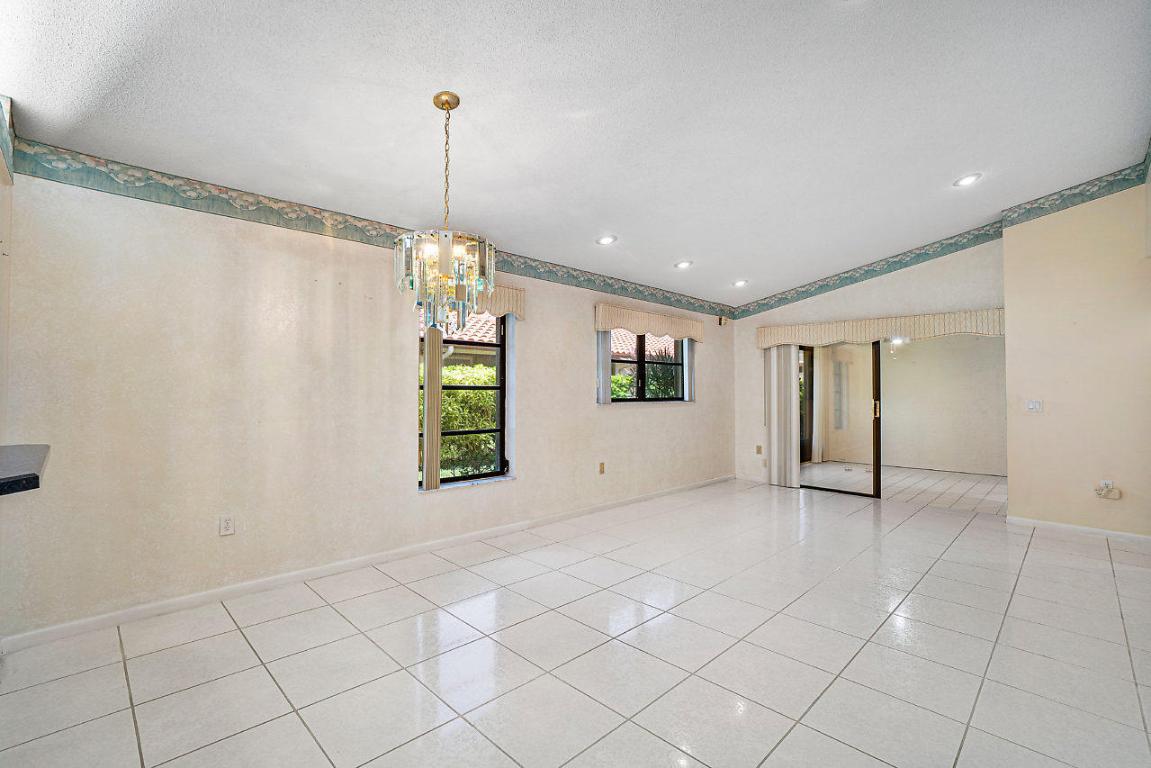 HUNTINGTON POINTE - Residential