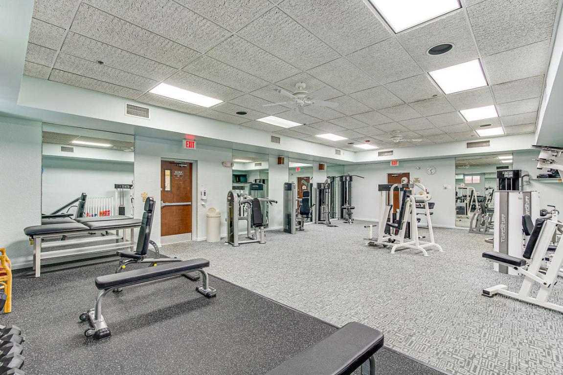 HUNTINGTON POINTE - Residential