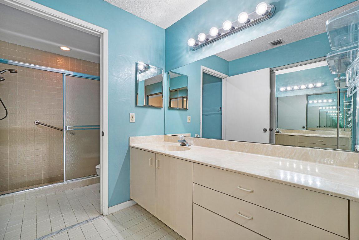 HUNTINGTON POINTE - Residential