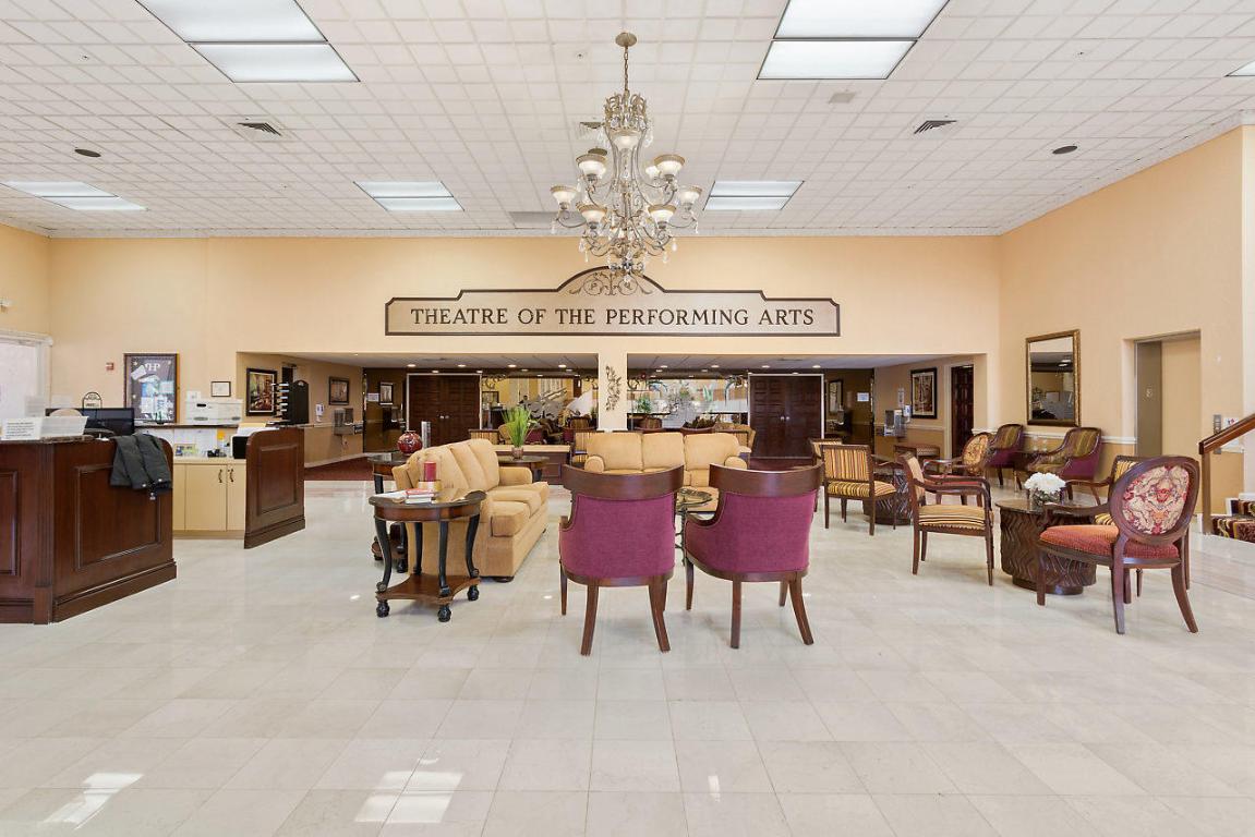 HUNTINGTON POINTE - Residential