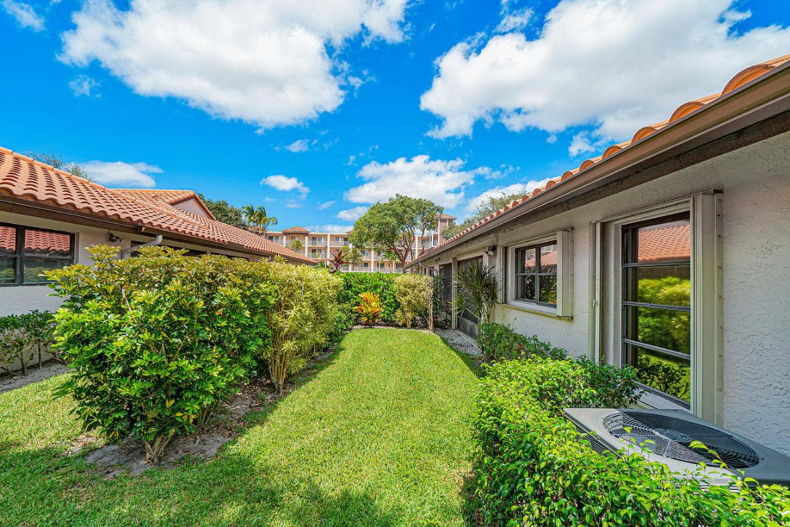 HUNTINGTON POINTE - Residential