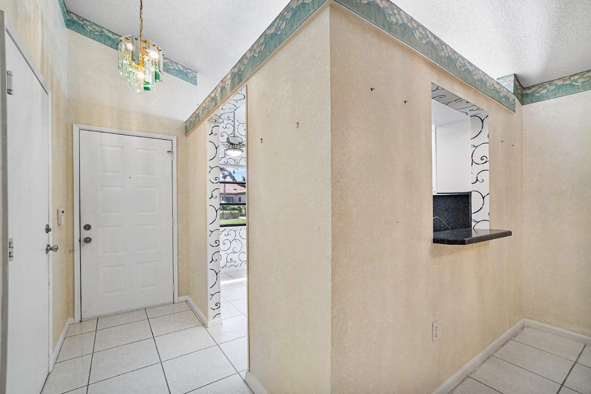 HUNTINGTON POINTE - Residential