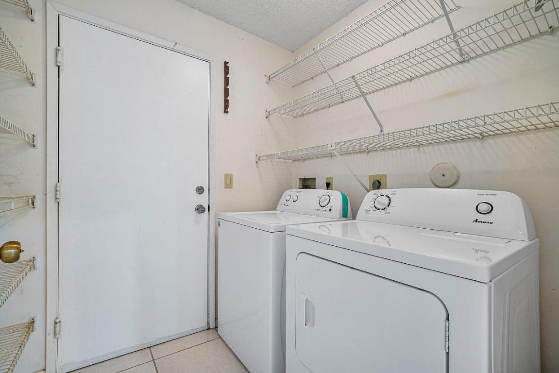 HUNTINGTON POINTE - Residential