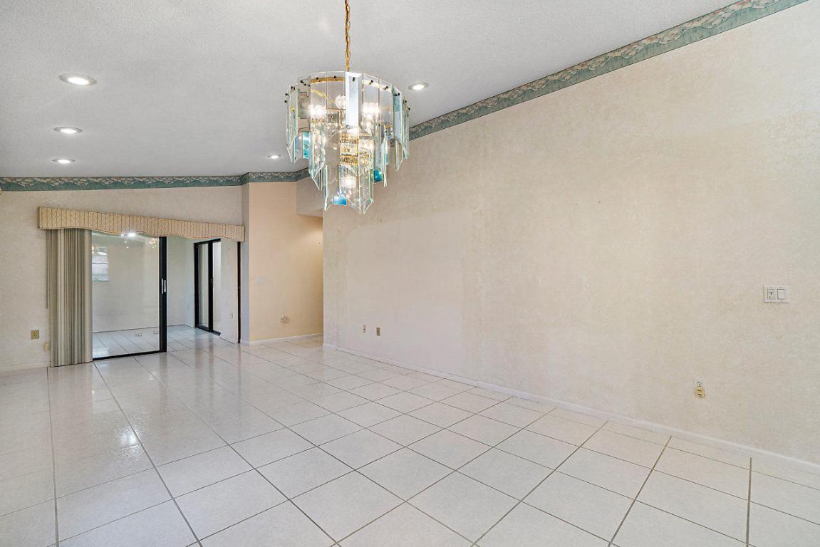 HUNTINGTON POINTE - Residential