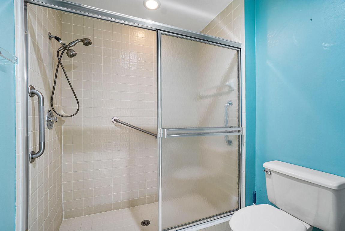 HUNTINGTON POINTE - Residential