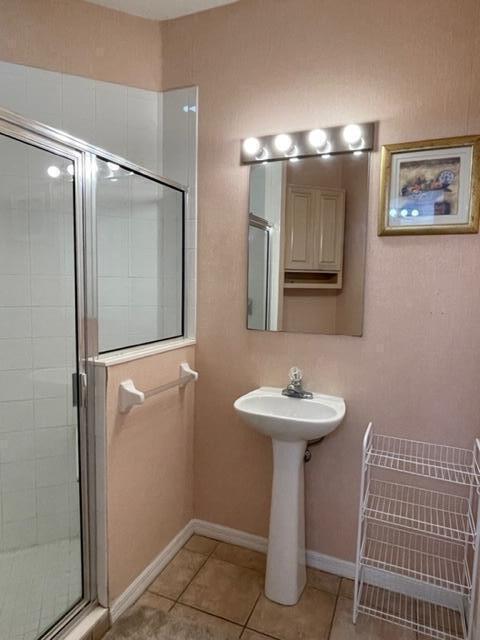 GOLF VILLAS II CONDOMINIU - Residential Lease