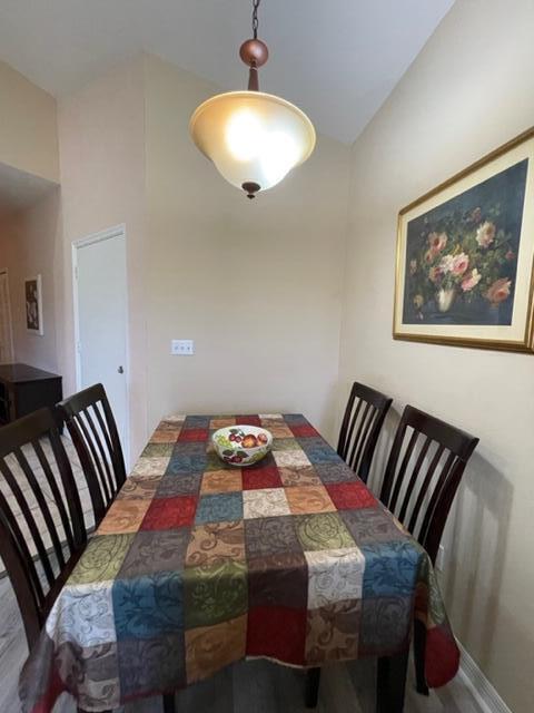 GOLF VILLAS II CONDOMINIU - Residential Lease