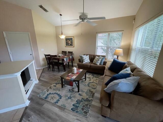 GOLF VILLAS II CONDOMINIU - Residential Lease