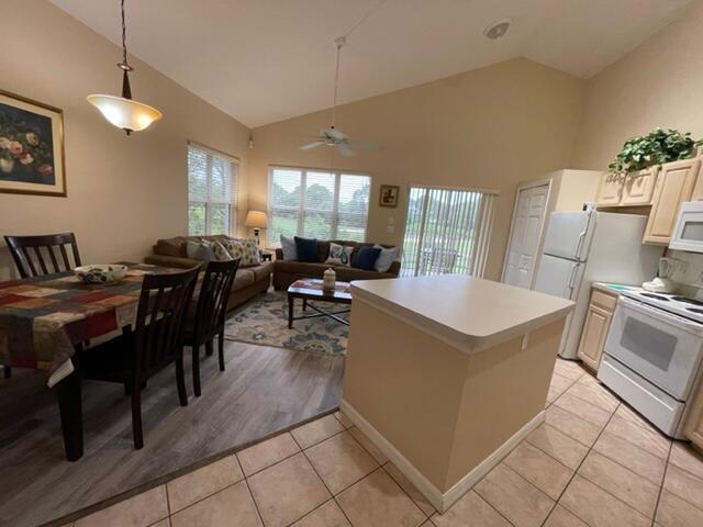 GOLF VILLAS II CONDOMINIU - Residential Lease