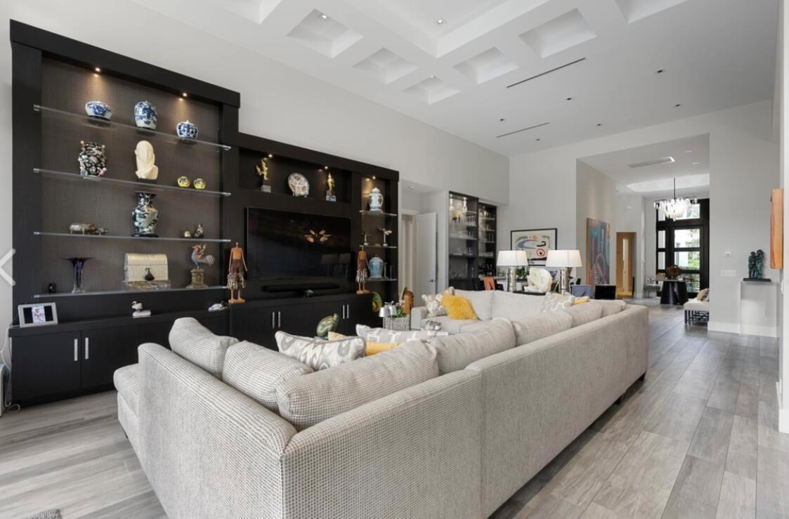 FRENCHMANS CREEK - Residential