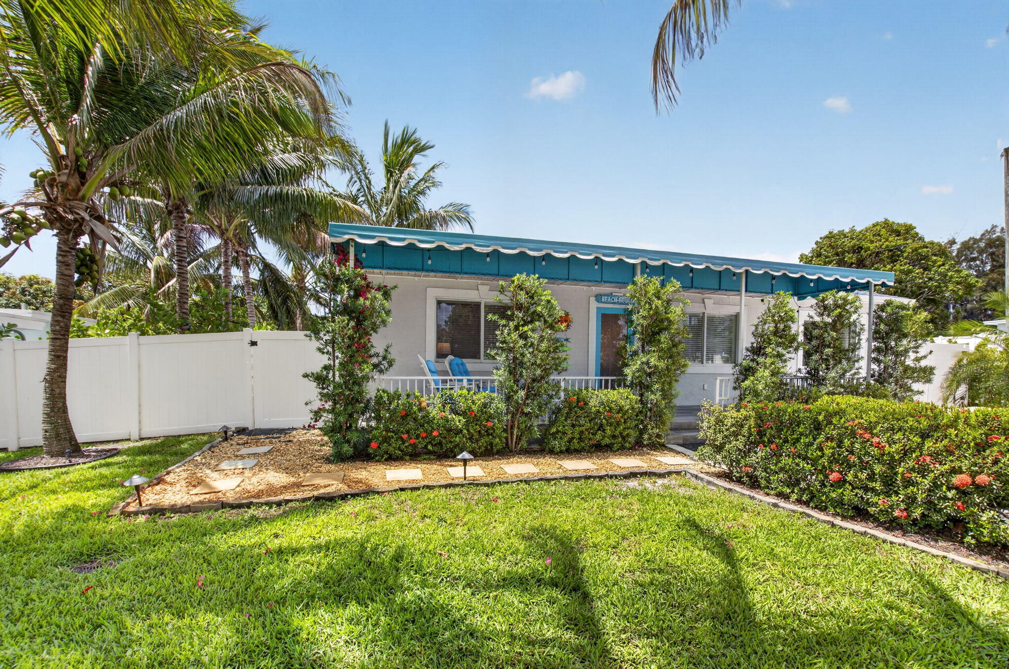 468 W Ocean Avenue