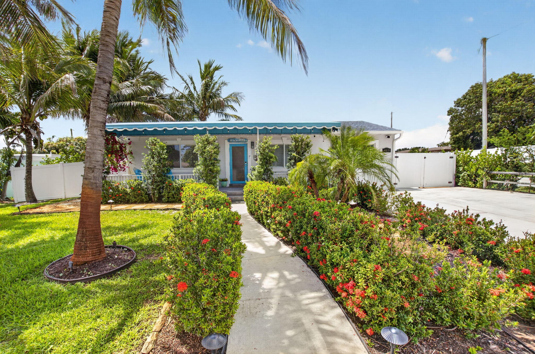 468 W Ocean Avenue