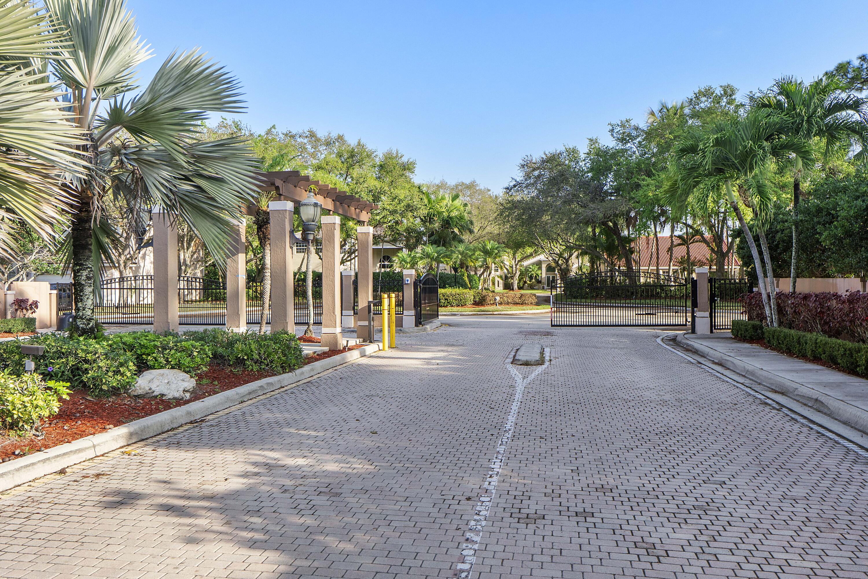 PINE RIDGE SOUTH ADDITION - Residential