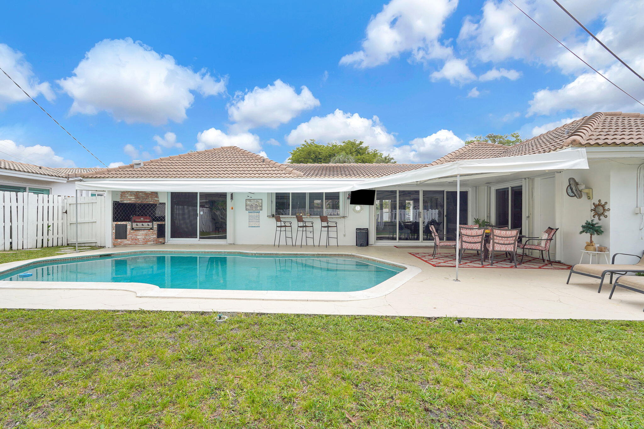 IMPERIAL POINT - Residential