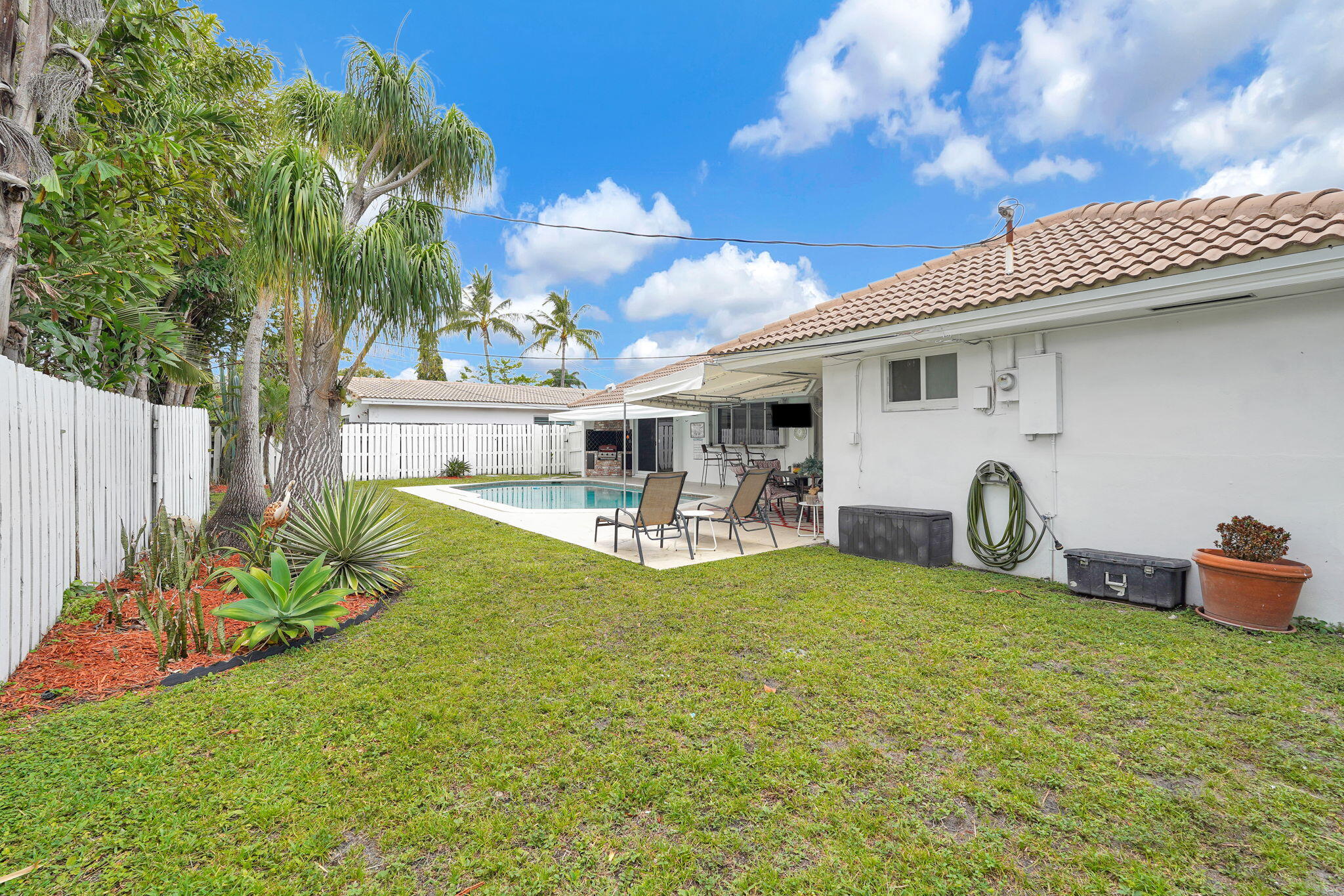 IMPERIAL POINT - Residential