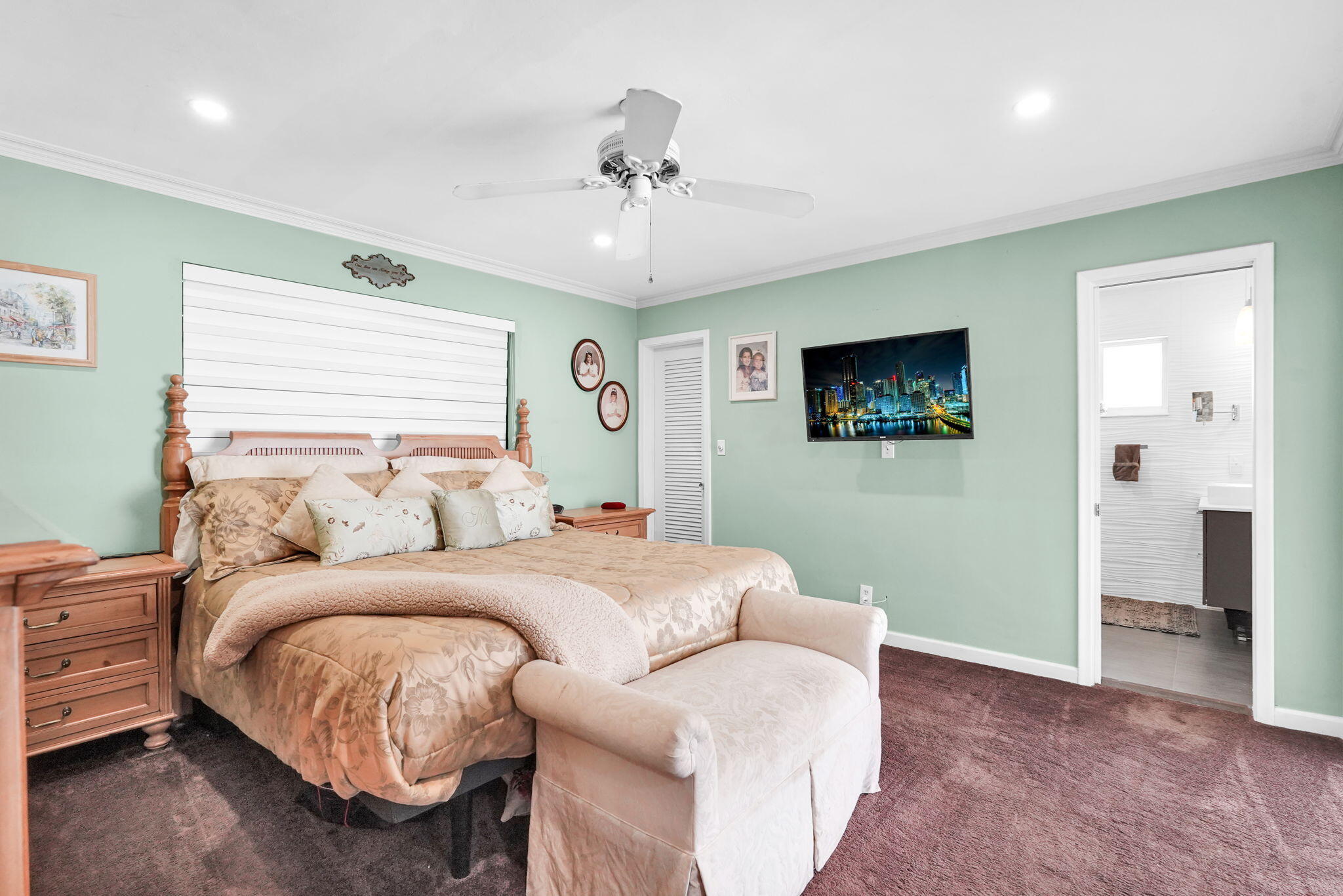 IMPERIAL POINT - Residential