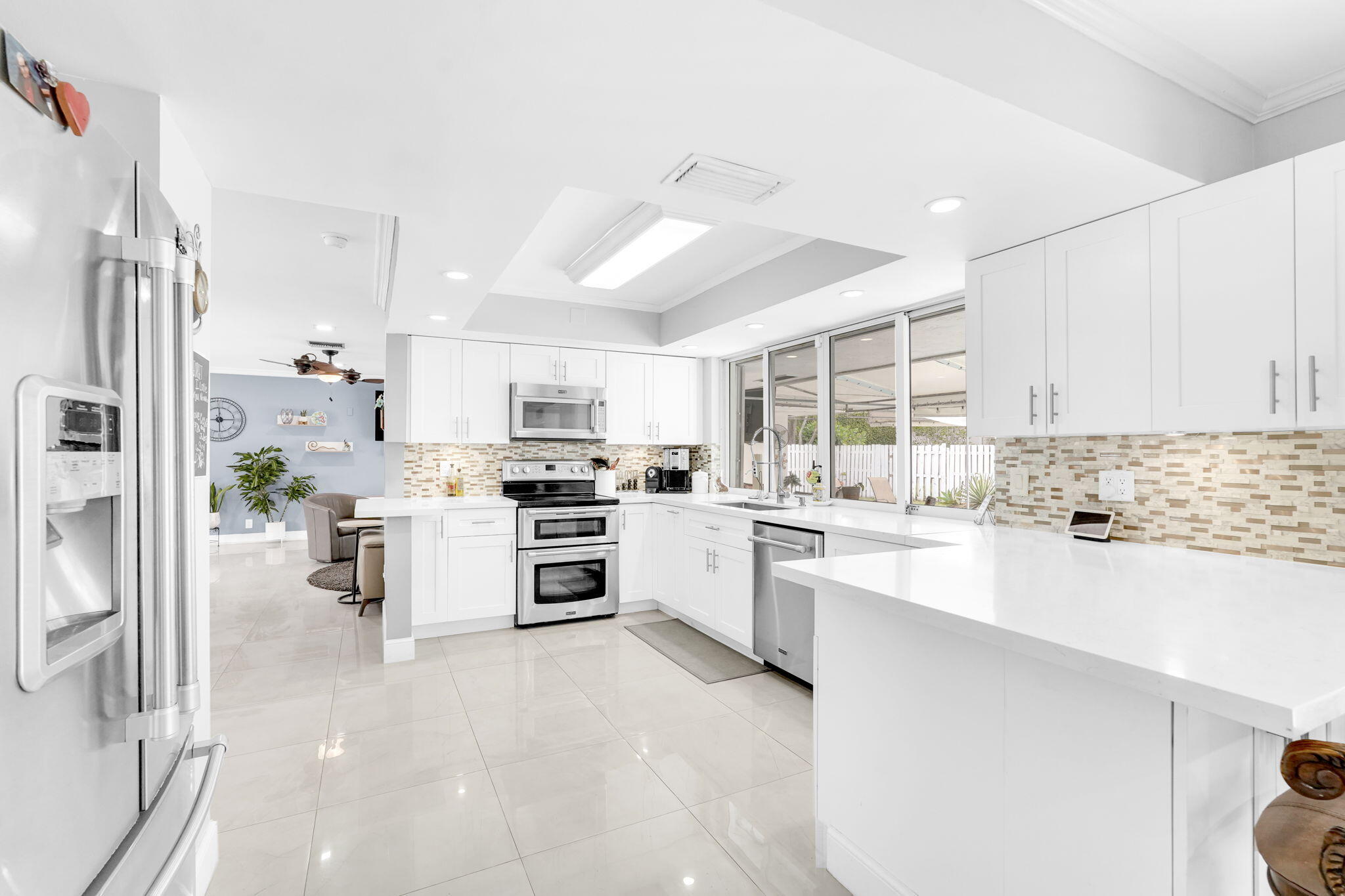 IMPERIAL POINT - Residential