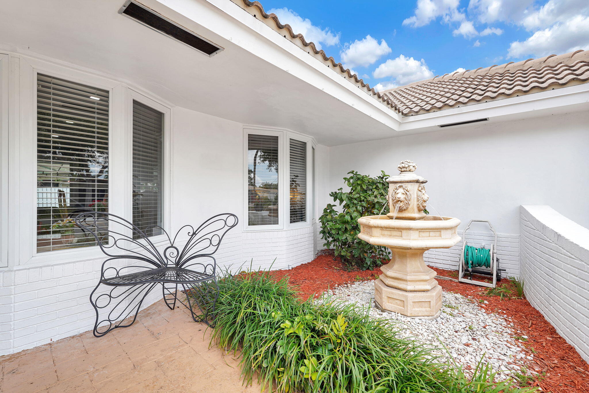 IMPERIAL POINT - Residential