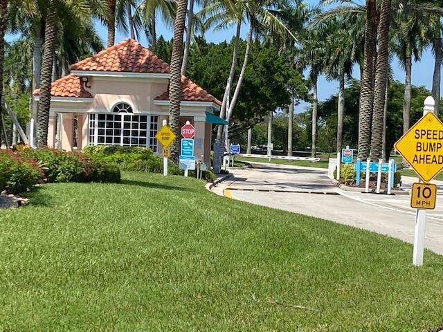 RIVERWALK 4 - Residential