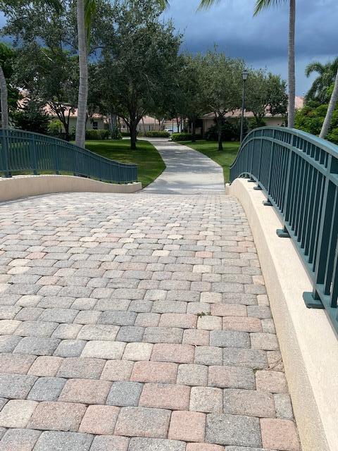 RIVERWALK 4 - Residential